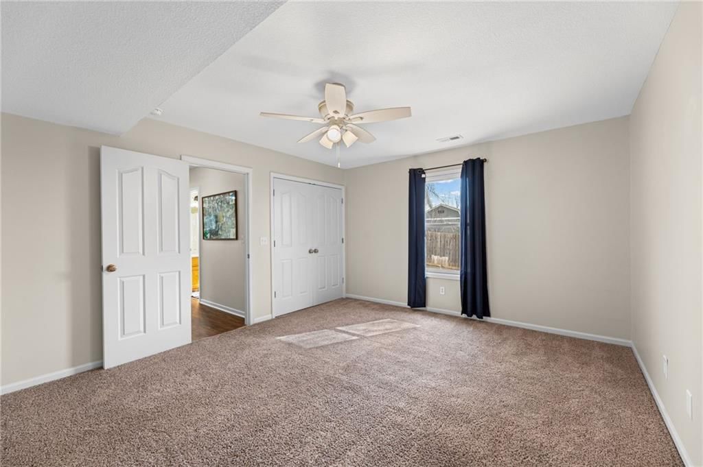 654 Holiday Lane — photo 31