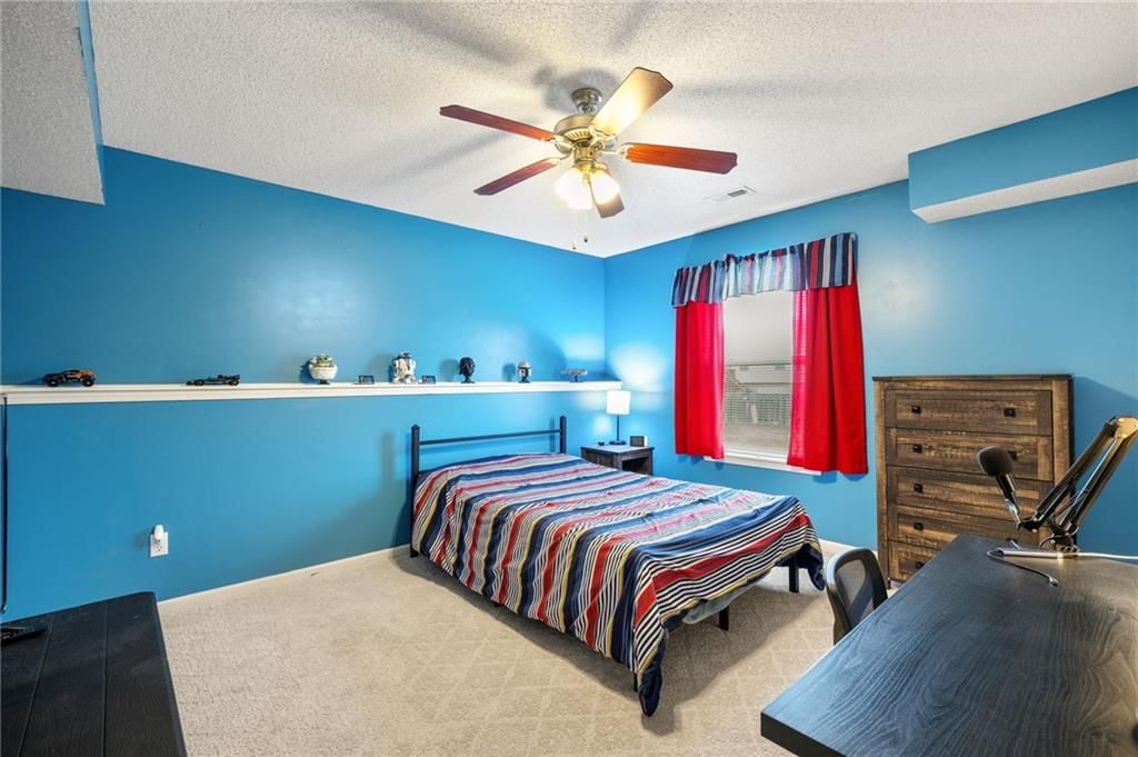 603 Bradford Court — photo 42