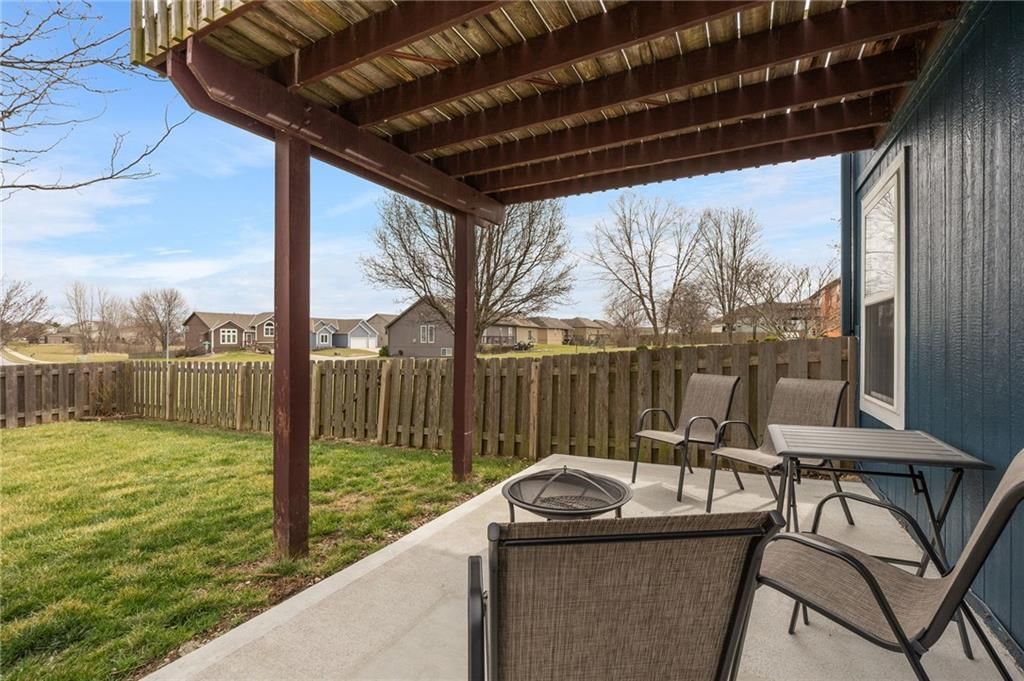 603 Bradford Court — photo 45