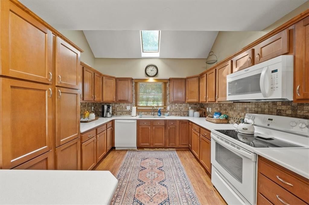 8910 Lexington Avenue — photo 13