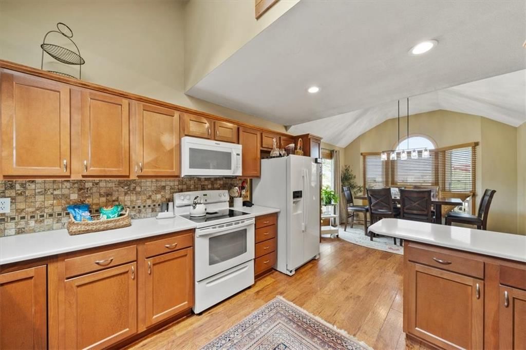 8910 Lexington Avenue — photo 18