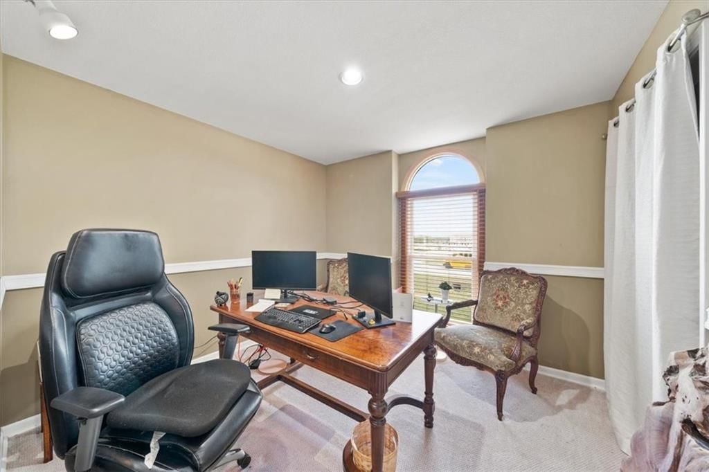 8910 Lexington Avenue — photo 24