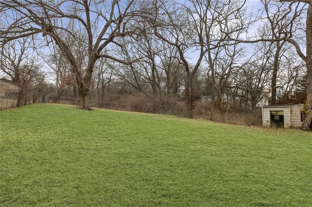 9616 Holmes Road — photo 39
