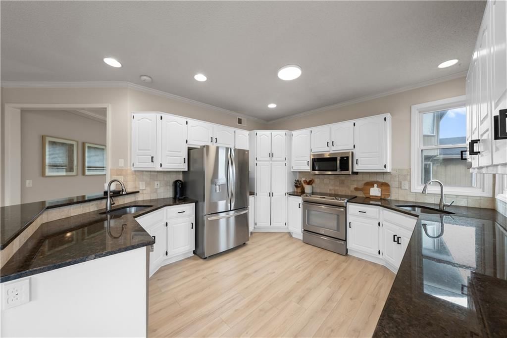 14602 HEMLOCK Street — photo 15