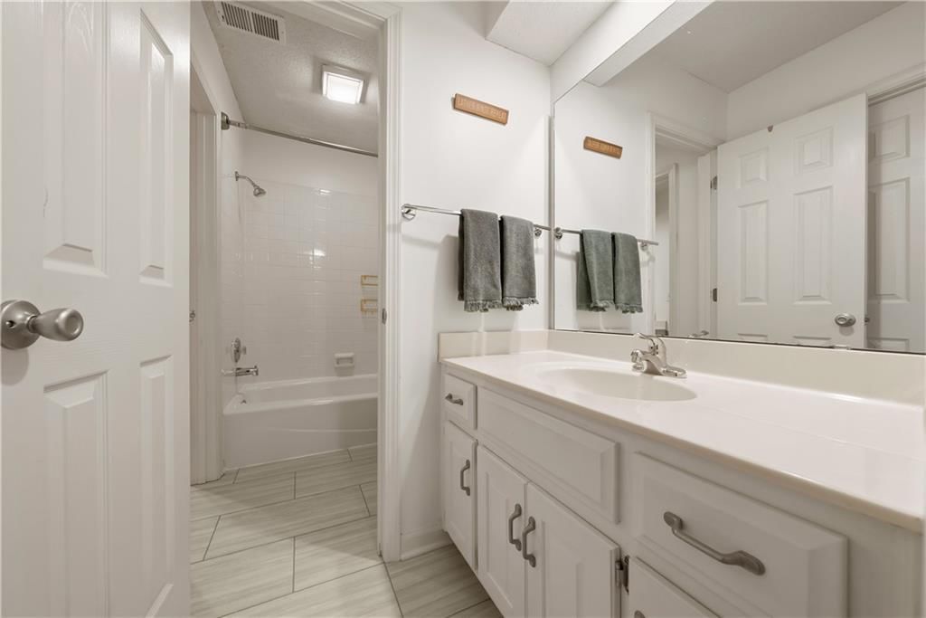 14602 HEMLOCK Street — photo 29