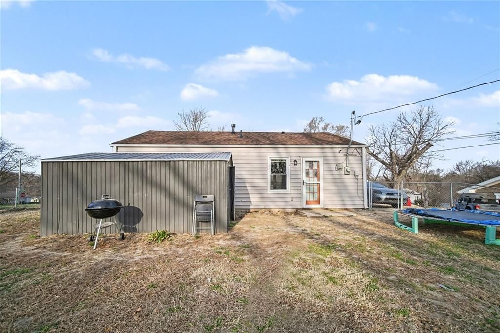 2707 N 64th Street — photo 16