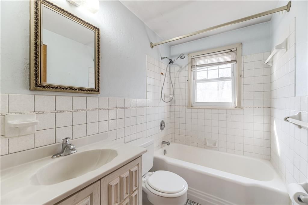 5425 Webster Avenue — photo 23
