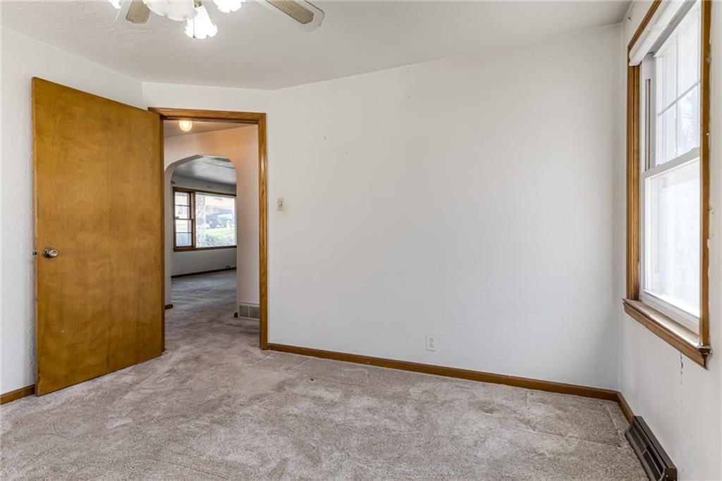 5425 Webster Avenue — photo 24