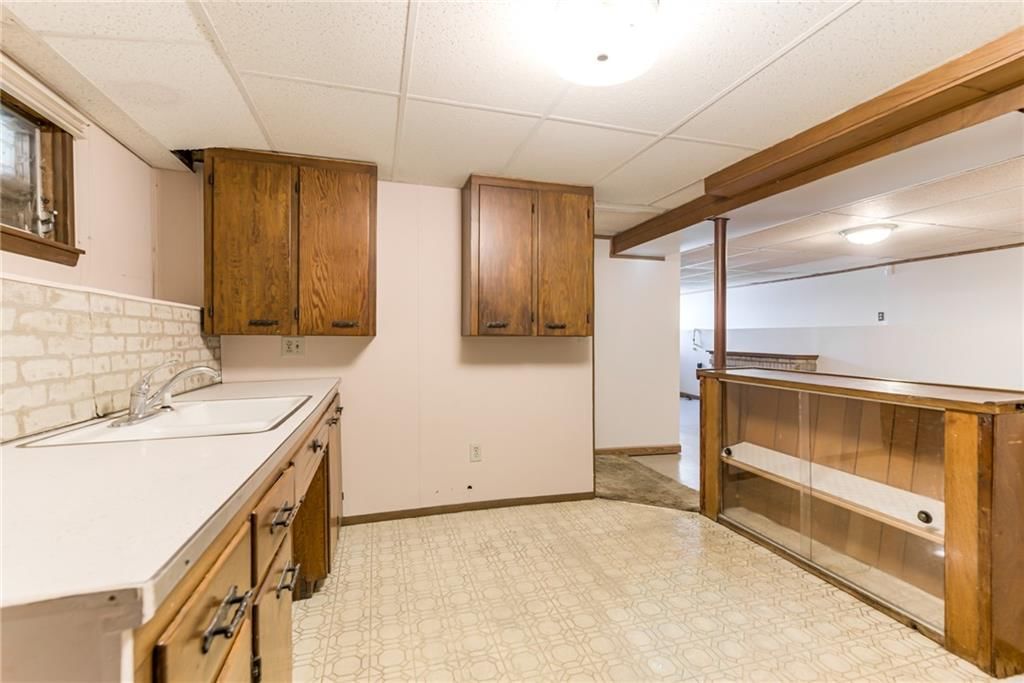 5425 Webster Avenue — photo 31