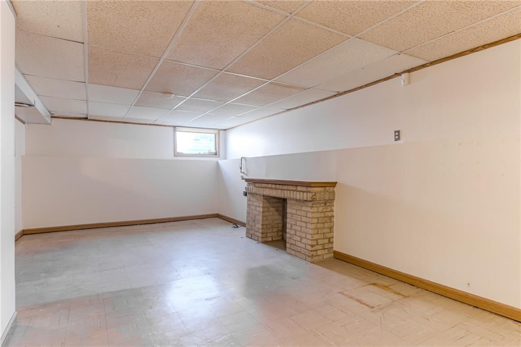 5425 Webster Avenue — photo 33