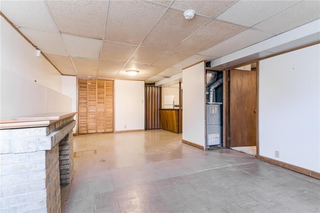 5425 Webster Avenue — photo 34