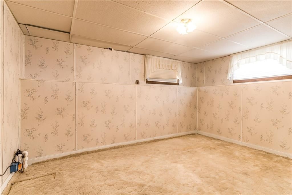 5425 Webster Avenue — photo 36