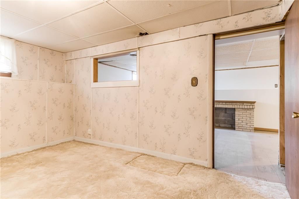 5425 Webster Avenue — photo 37
