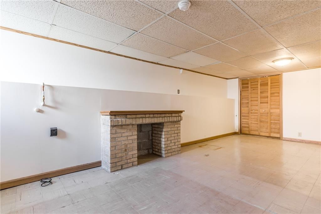 5425 Webster Avenue — photo 38