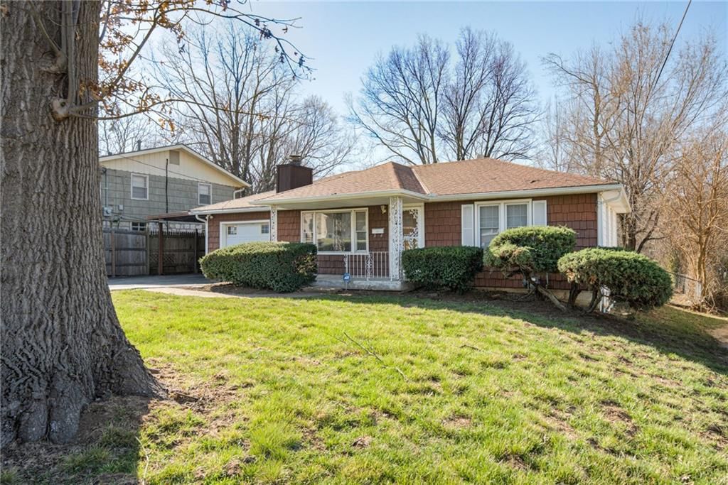 5425 Webster Avenue — photo 41