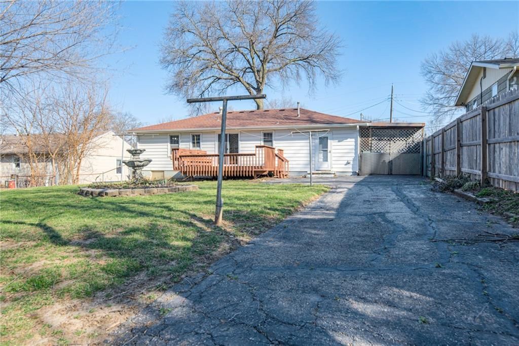 5425 Webster Avenue — photo 43
