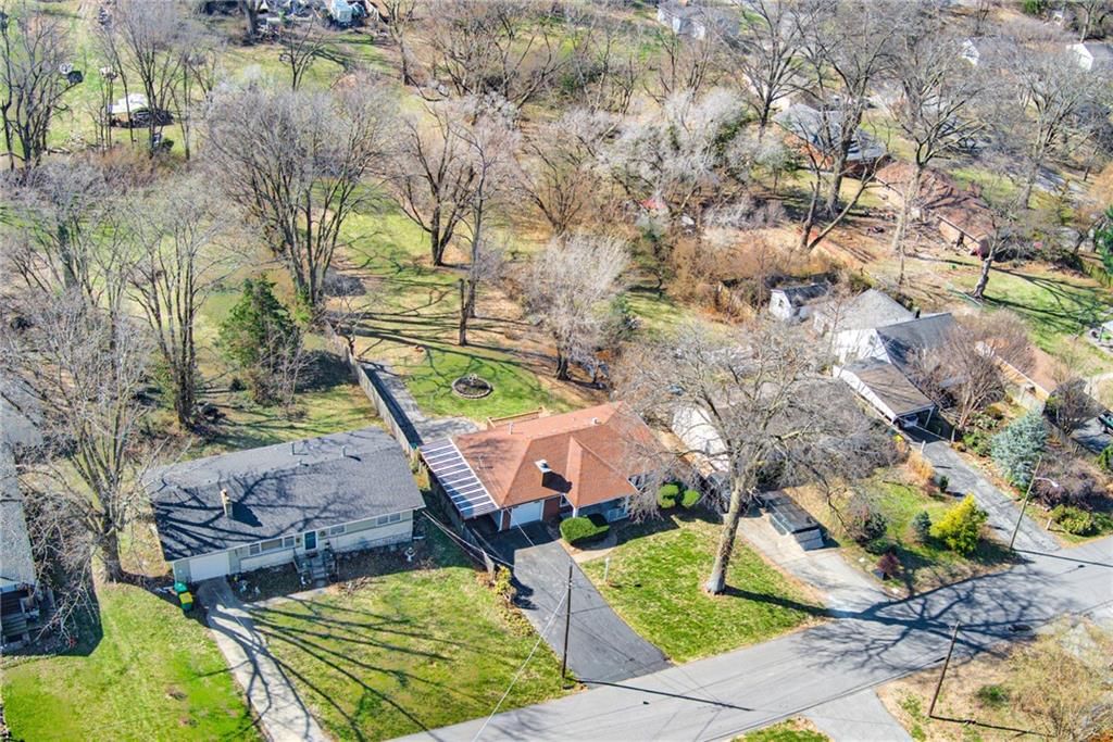 5425 Webster Avenue — photo 46