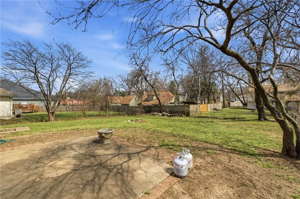 8519 Stearns Avenue — photo 30