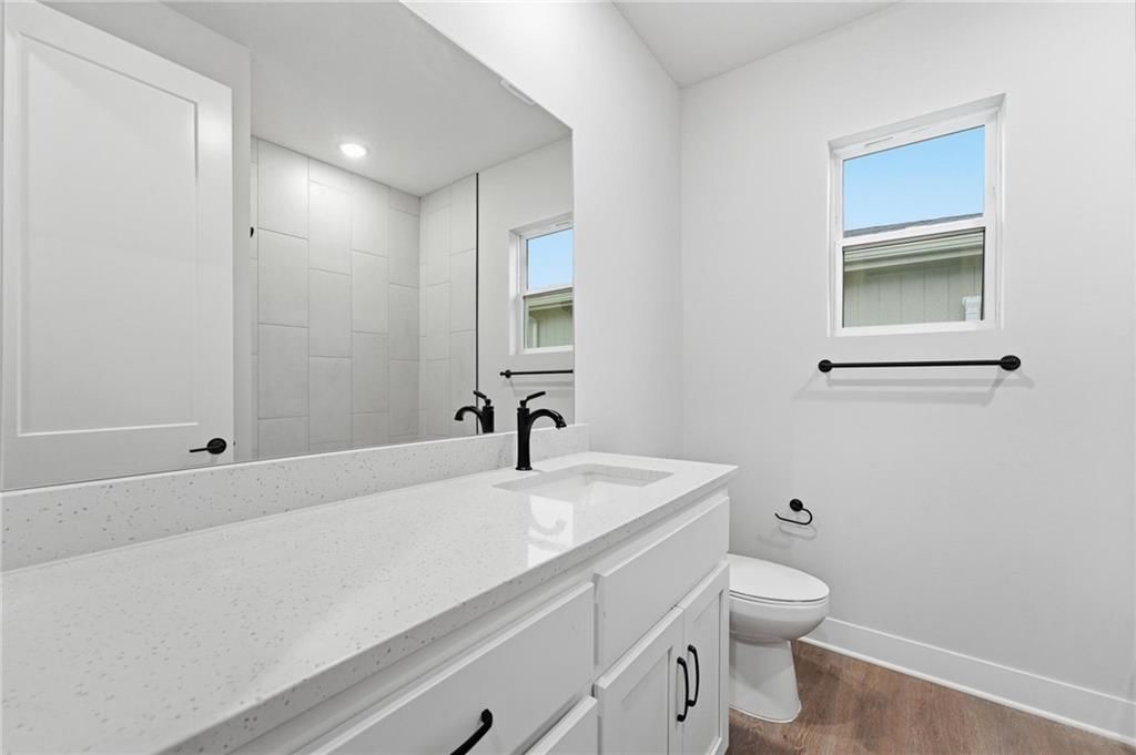 32718 W 176th Terrace — photo 5