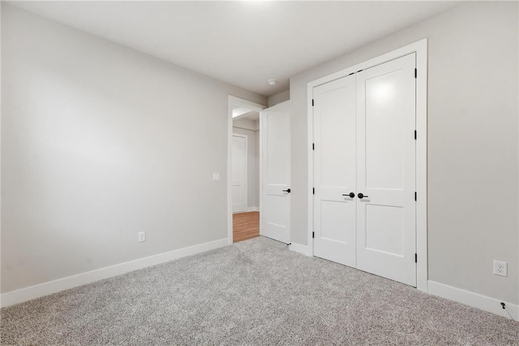 32718 W 176th Terrace — photo 7