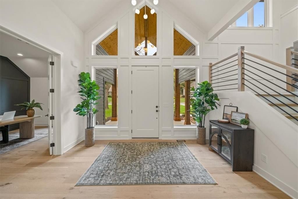 9517 Linden Street — photo 3