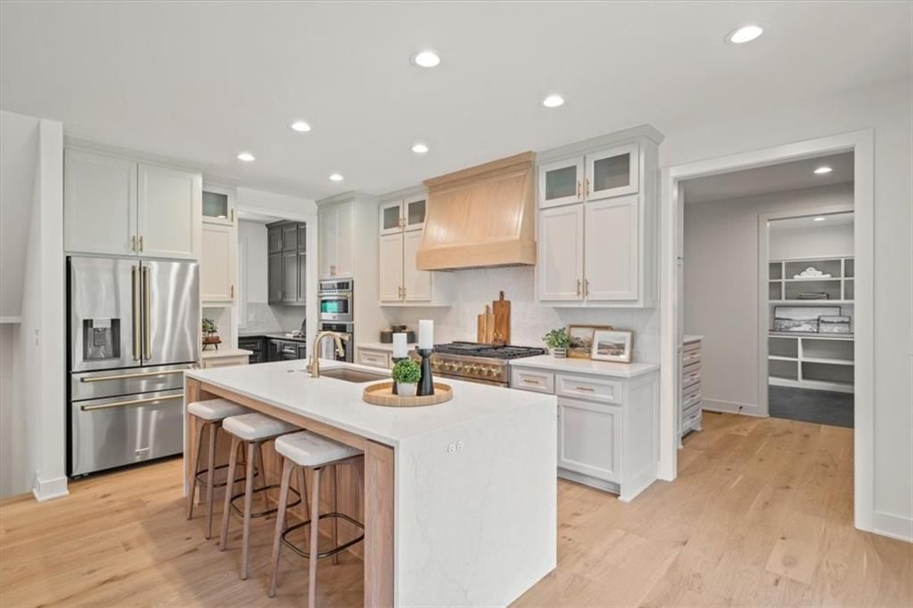 9517 Linden Street — photo 8