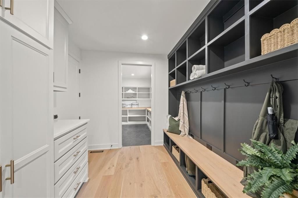 9517 Linden Street — photo 11