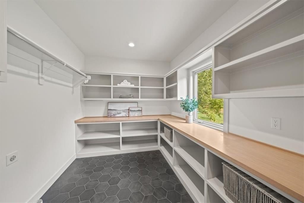 9517 Linden Street — photo 12