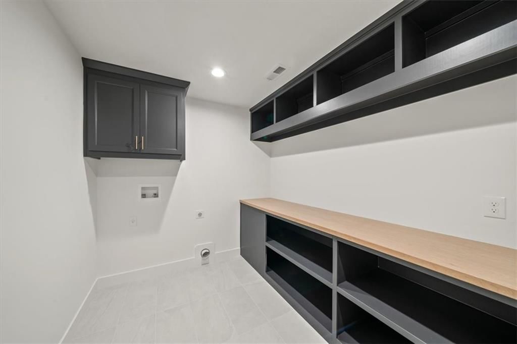9517 Linden Street — photo 26