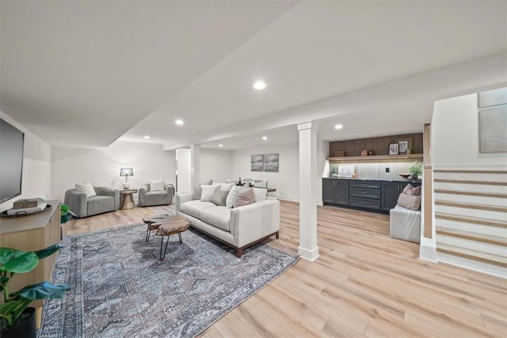 9517 Linden Street — photo 28