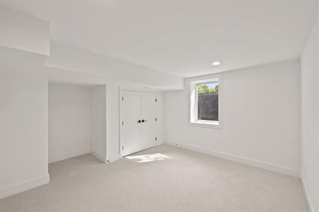9517 Linden Street — photo 30