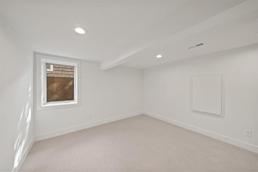9517 Linden Street — photo 31