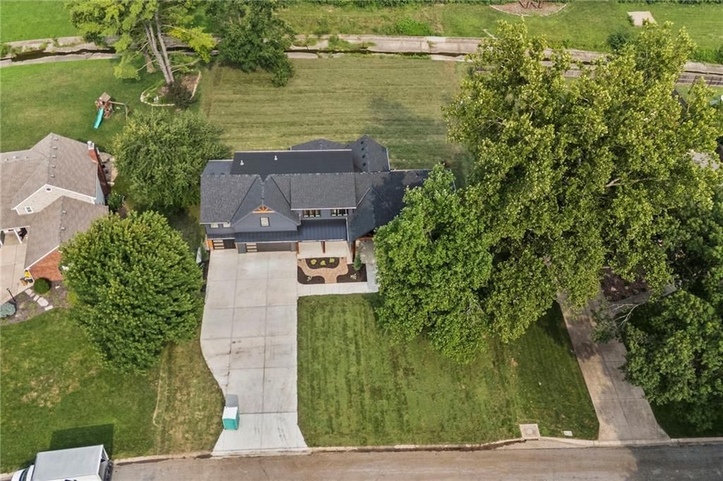 9517 Linden Street — photo 34