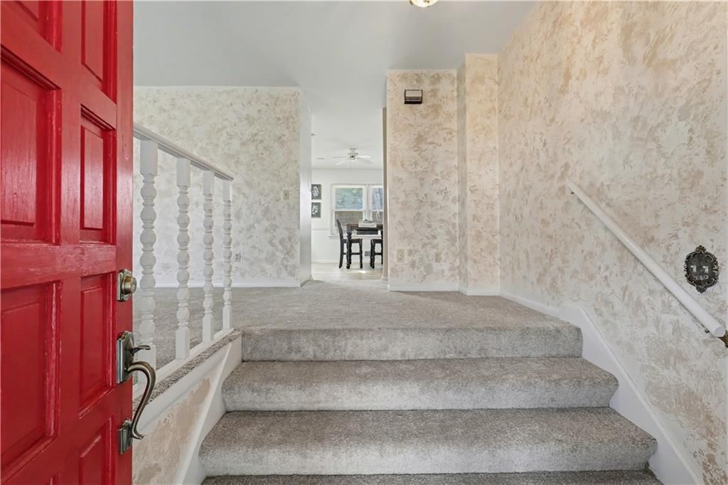 909 Tam O'Shanter Street — photo 5