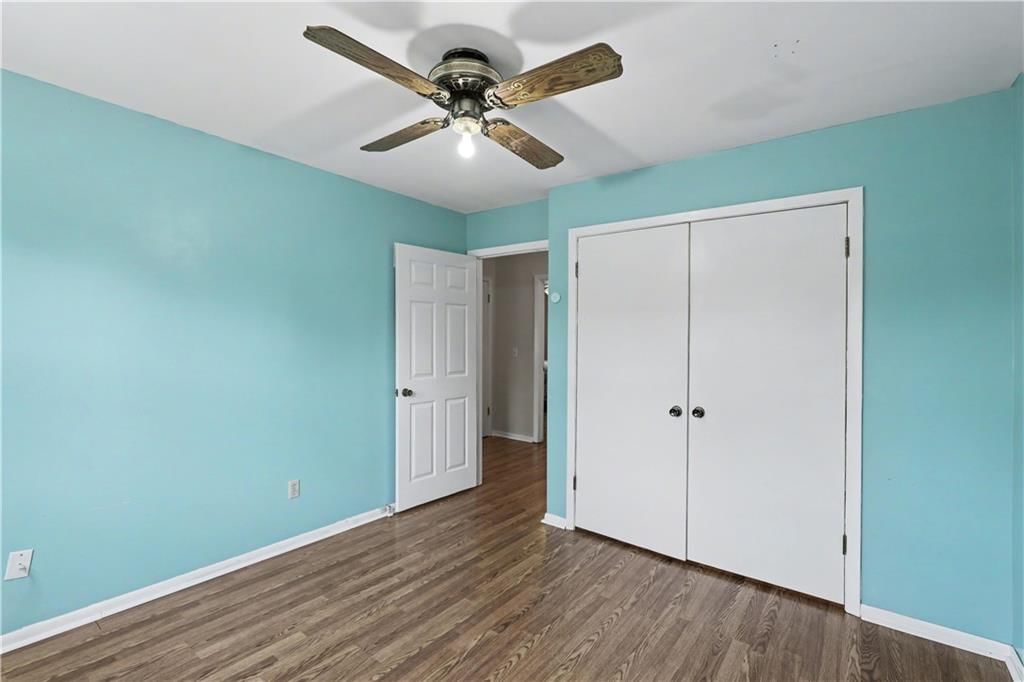 909 Tam O'Shanter Street — photo 24