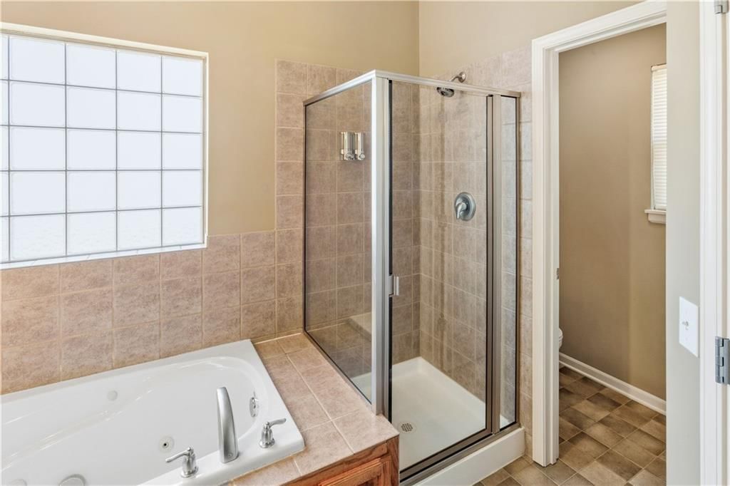901 Tall Grass Drive — photo 11