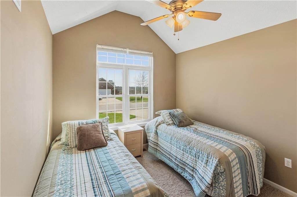 901 Tall Grass Drive — photo 16