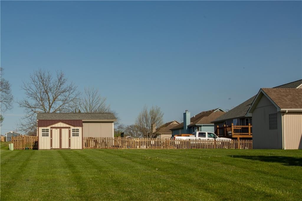 901 Tall Grass Drive — photo 23
