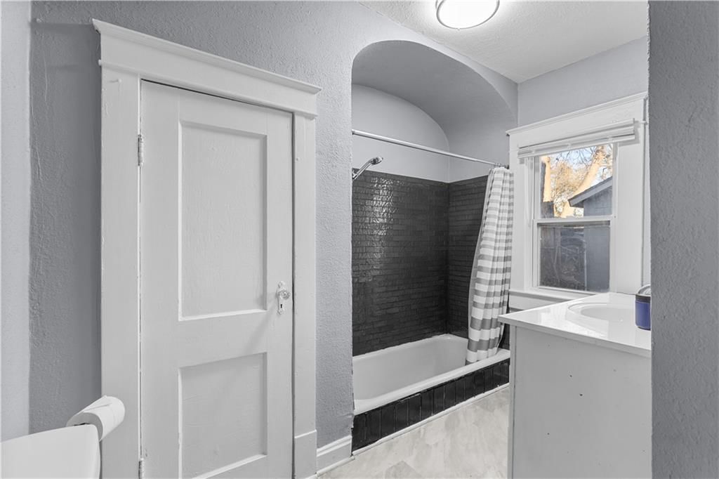 2115 N 12th Street — photo 12