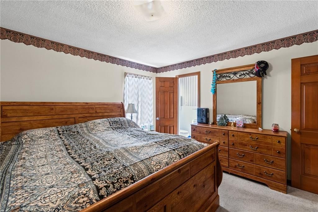 211 Rothrock Avenue — photo 13