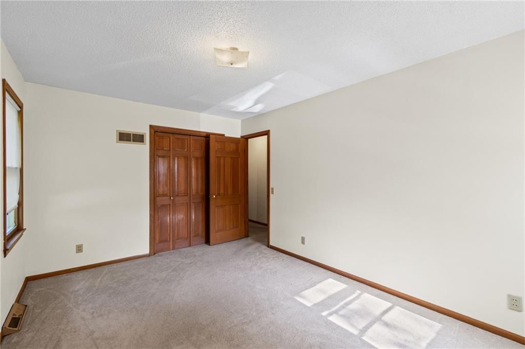 211 Rothrock Avenue — photo 16