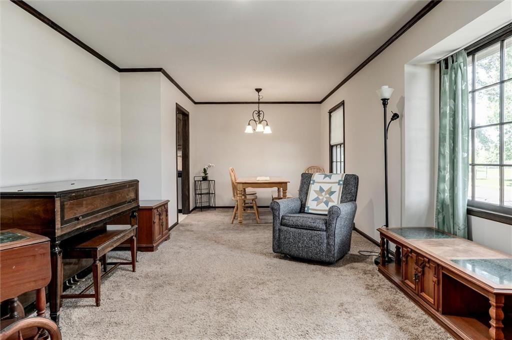 6701 CAENEN Avenue — photo 4