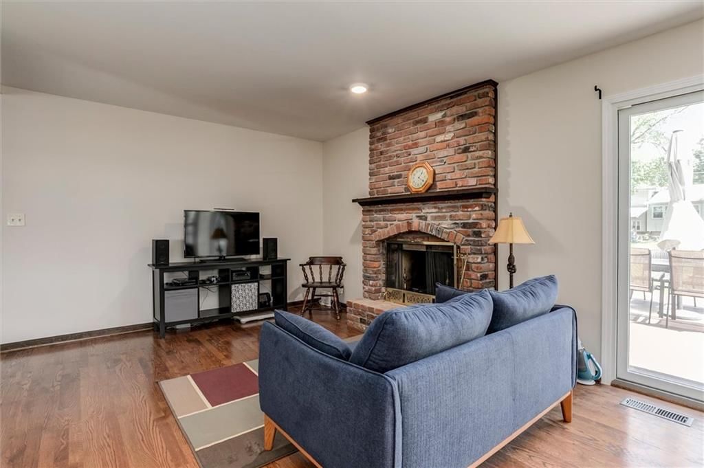 6701 CAENEN Avenue — photo 11