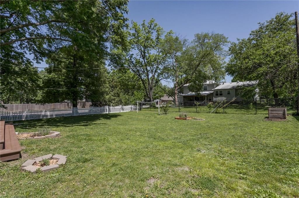 6701 CAENEN Avenue — photo 27