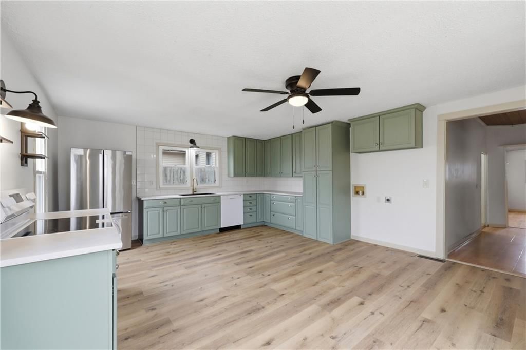 723 W Prospect Street — photo 20