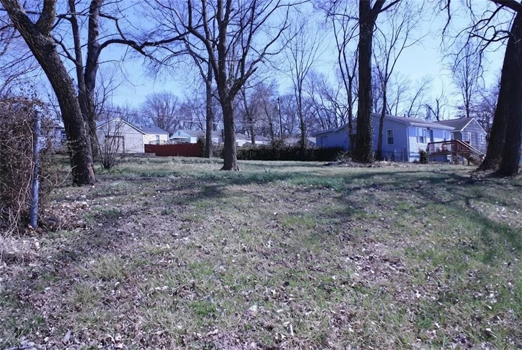 2911 S Sterling Avenue — photo 10
