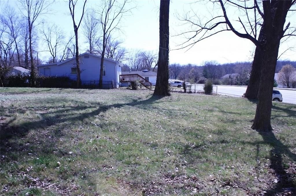 2911 S Sterling Avenue — photo 13
