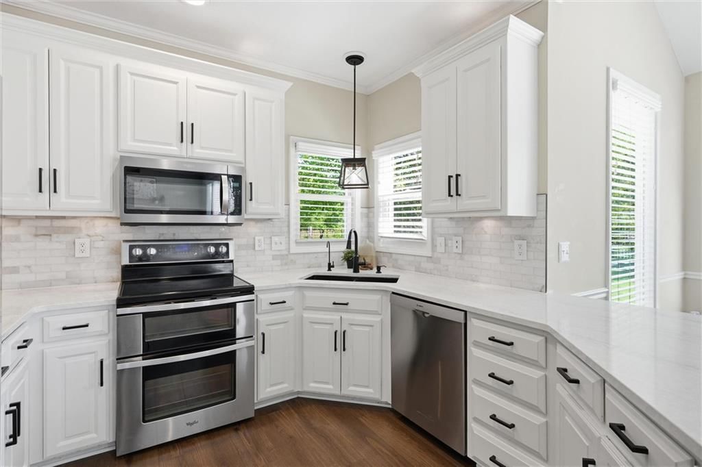 14125 W 147th Terrace — photo 7