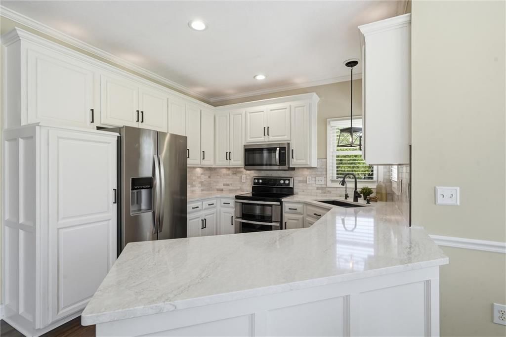 14125 W 147th Terrace — photo 8