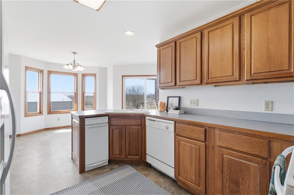 17980 Lakewood Drive — photo 10